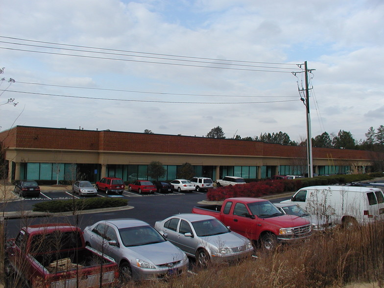 1005 Alderman Dr, Alpharetta, GA for lease - Building Photo - Image 2 of 12