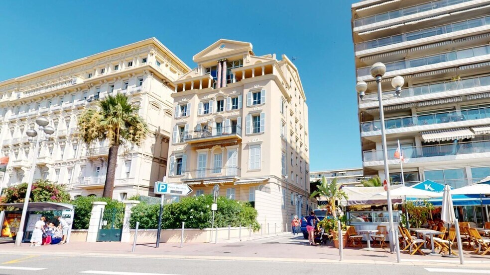 Bureau dans Nice à vendre - Photo du bâtiment - Image 2 de 21