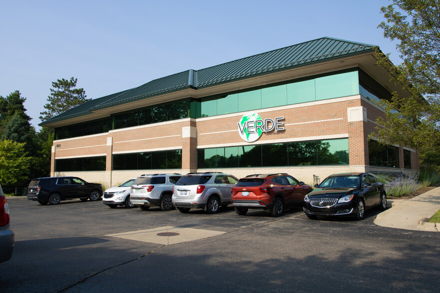 8031 Ortonville Rd, Clarkston, MI for lease - Building Photo - Image 1 of 15