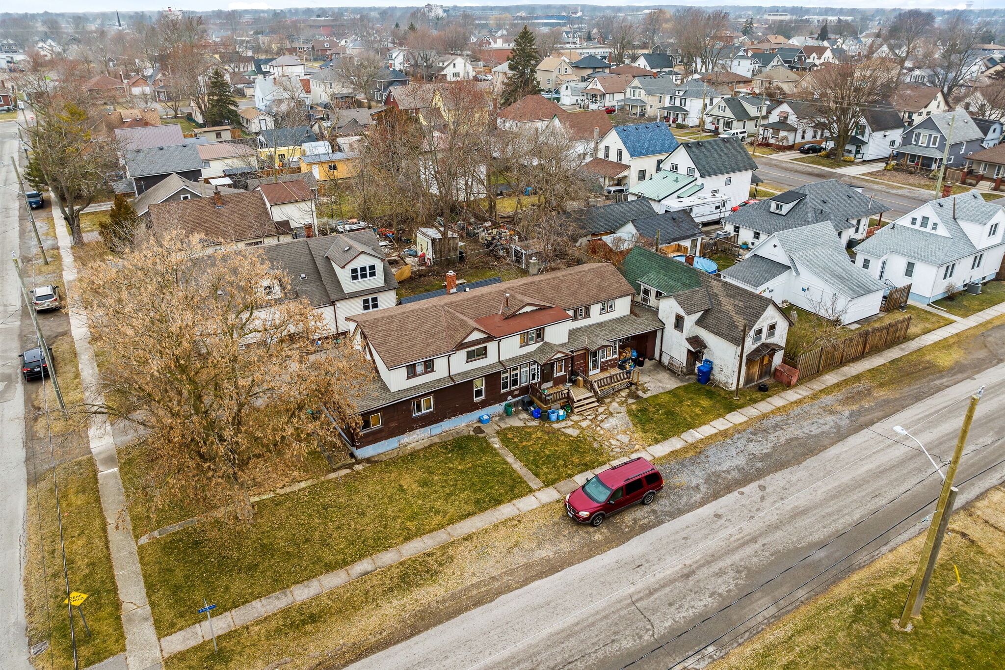 48 Johnston St, Port Colborne, ON for sale Primary Photo- Image 1 of 12