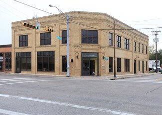 Plus de détails pour 102 N Gordon St, Alvin, TX - Commerce de détail à louer