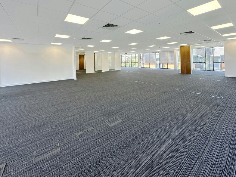 7 West Way, Oxford for lease - Building Photo - Image 2 of 6