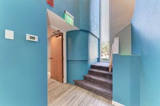 1771 Manatee Ave W, Bradenton, FL à louer Photo intérieure- Image 2 de 5