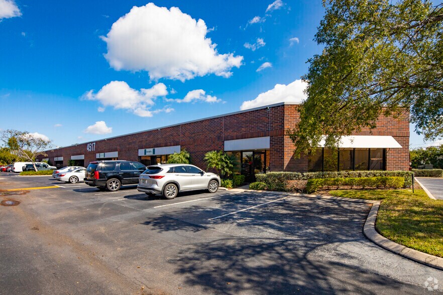 4515 George Rd, Tampa, FL à louer - Photo du bâtiment - Image 3 de 8