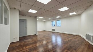 More details for Avenue Du Général De Gaulle, Pontault-Combault - Office for Sale