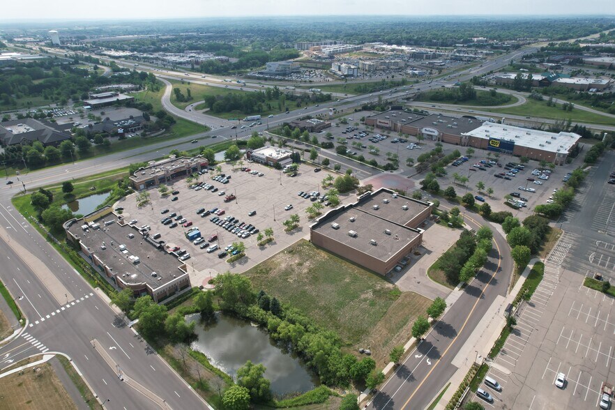 8318 3rd St N, Oakdale, MN for sale - Building Photo - Image 2 of 3