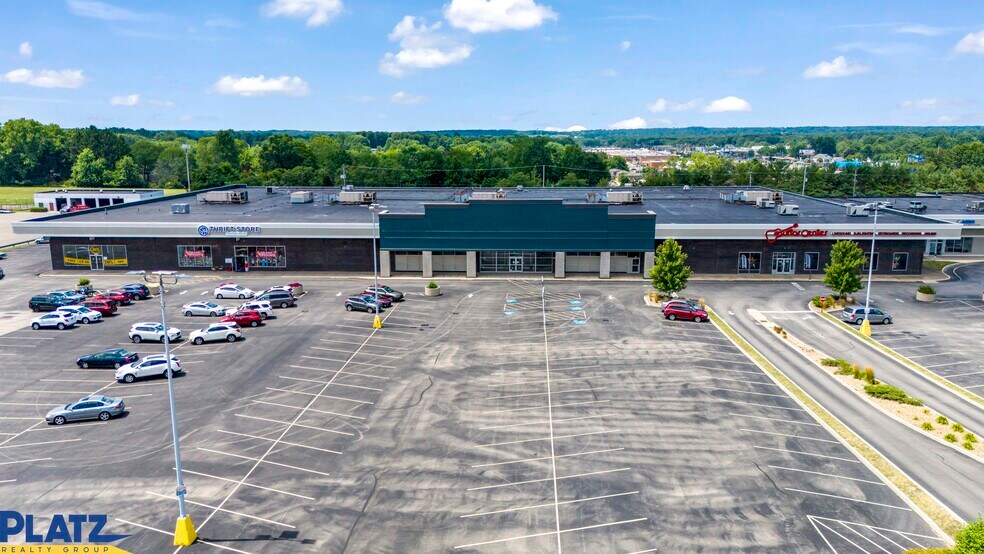 7336-7398 Market St, Youngstown, OH à louer - Photo du bâtiment - Image 1 de 21