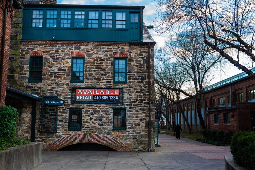 1340 Smith Ave, Baltimore, MD à louer - Photo du bâtiment - Image 3 de 3
