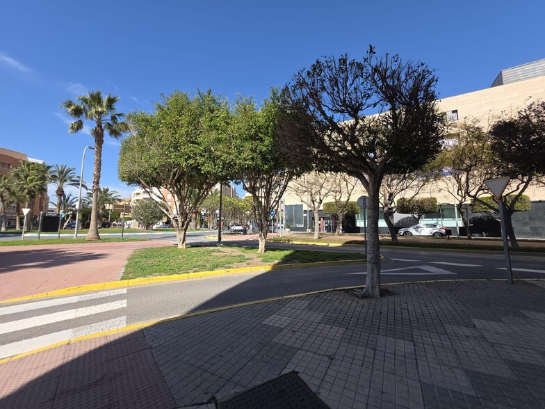 Office in El Ejido, Almería for sale - Building Photo - Image 3 of 27