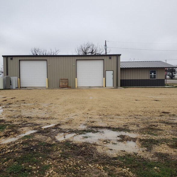 937 Harlan Ave, Hermleigh, TX à vendre - Photo du bâtiment - Image 2 de 7