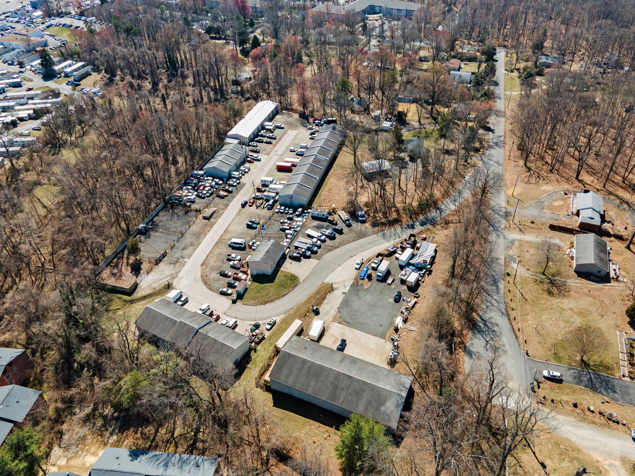 14401 Pine Ln, Woodbridge, VA for lease Building Photo- Image 1 of 6
