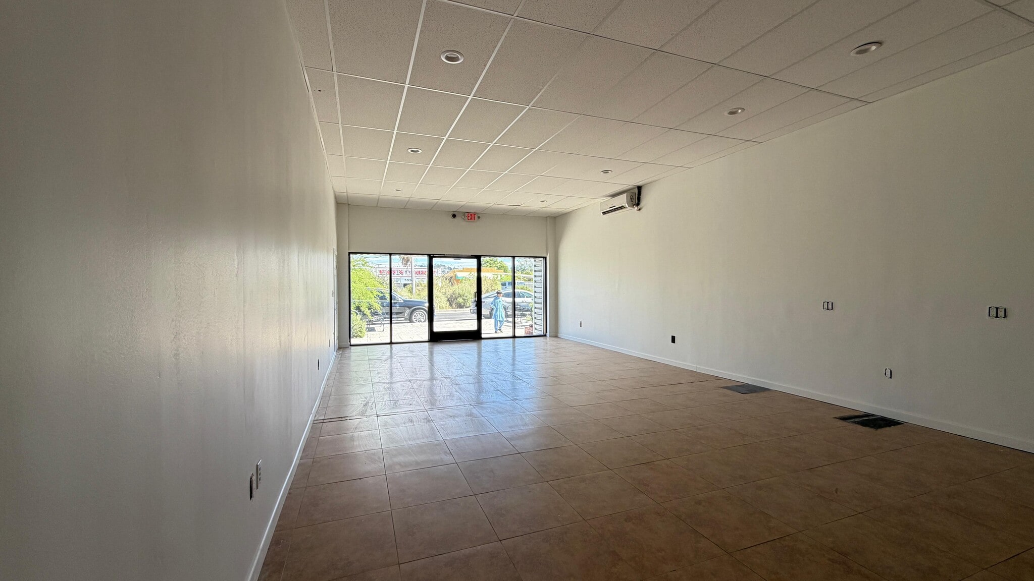 560 El Cajon Blvd, El Cajon, CA for lease Building Photo- Image 1 of 18