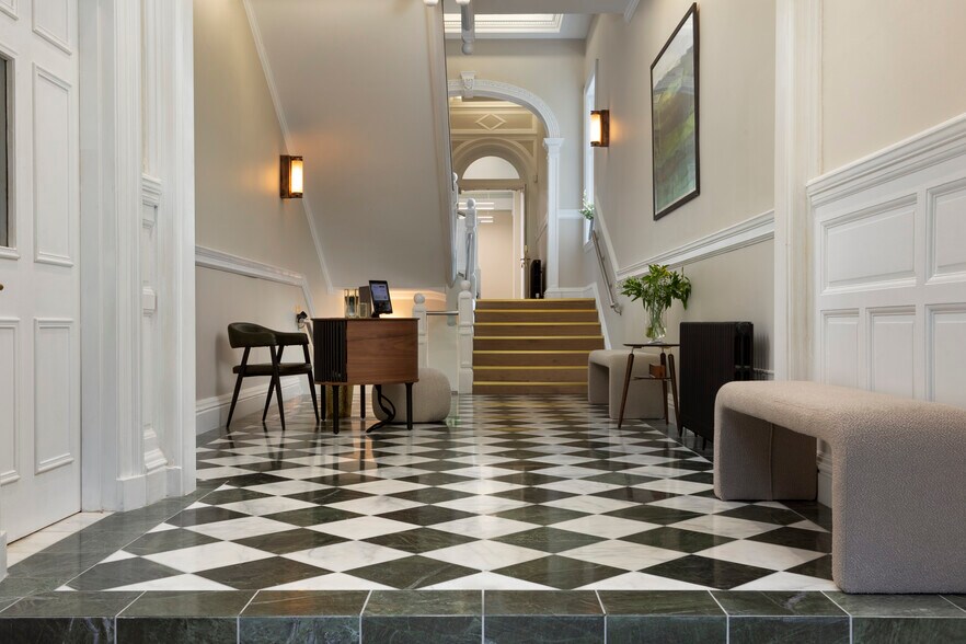 22 Queen St, Edinburgh for lease - Interior Photo - Image 2 of 14