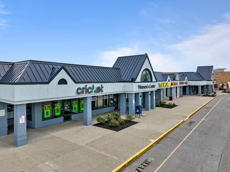 1212-1252 W Kemper Rd, Cincinnati, OH for lease - Building Photo - Image 2 of 5