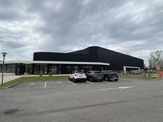 More details for 8 Rue Du Maréchal De Lattre De Tassigny, Élancourt - Office, Flex for Lease