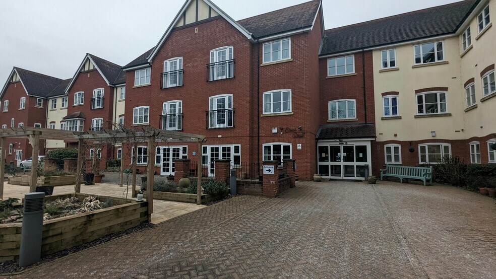 5 Alcester Rd, Stratford Upon Avon à louer - Photo du bâtiment - Image 1 de 10