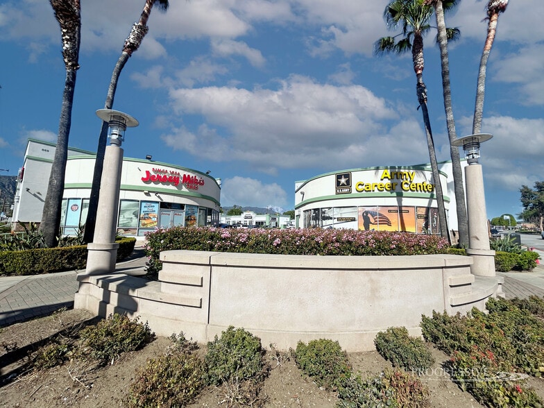 843-861 Alosta Ave, Glendora, CA for lease - Building Photo - Image 2 of 5