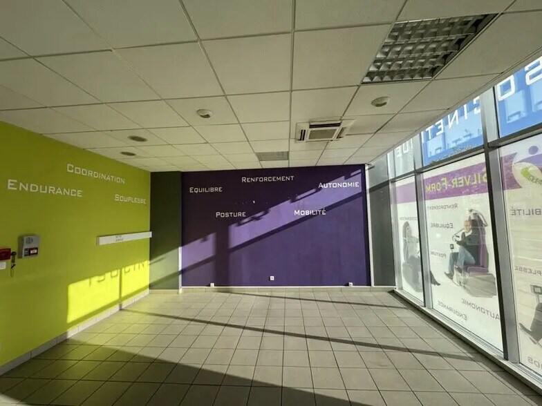 Retail in Bordeaux for sale - Building Photo - Image 3 of 7