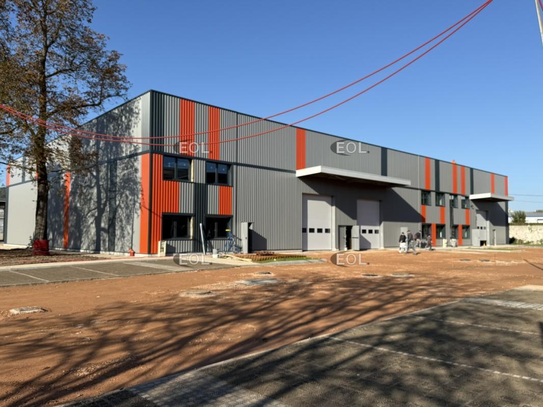 15 Rue Etienne Dolet, Le Petit-Quevilly for lease Building Photo- Image 1 of 11