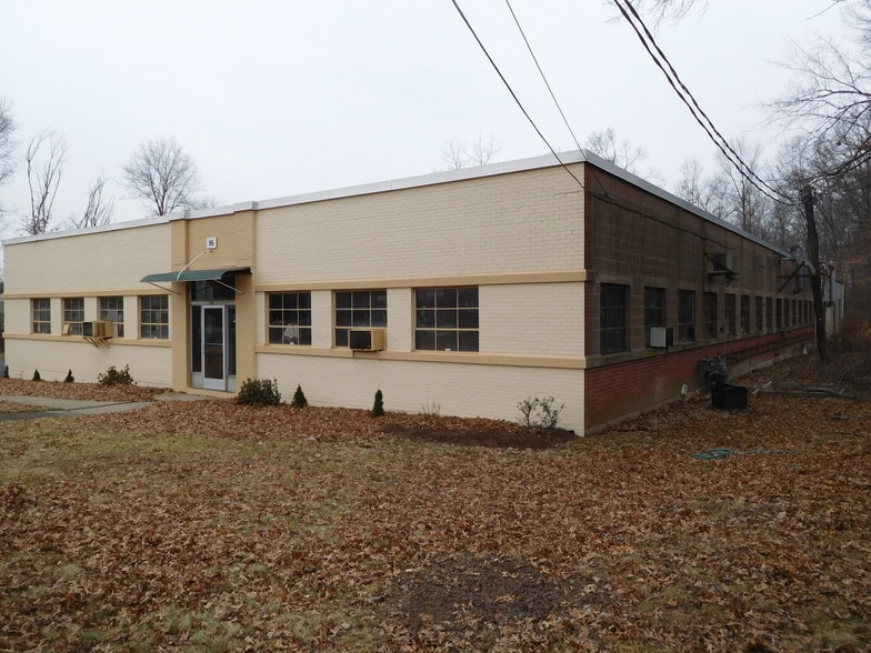 95 Granby St, Bloomfield, CT for sale - Building Photo - Image 3 of 19