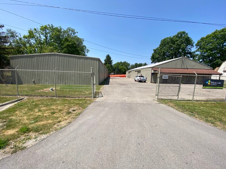 7257 N Dort Hwy, Mount Morris, MI à vendre - Photo du bâtiment - Image 2 de 18