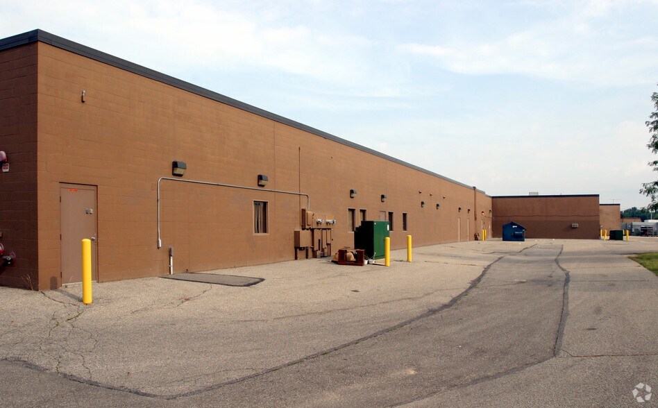5270-5296 Eastern Ave SE, Kentwood, MI à louer - Photo du bâtiment - Image 3 de 28