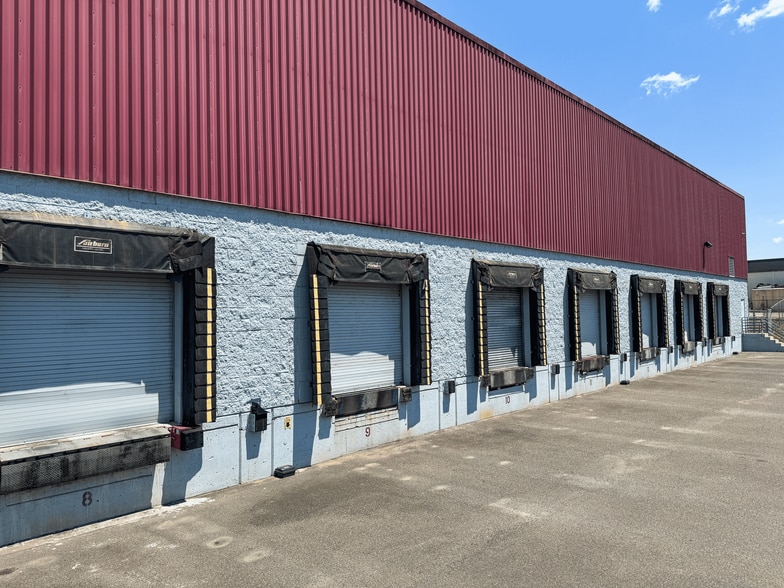 850 Sherman Ave, Pennsauken, NJ à vendre - Photo du bâtiment - Image 3 de 5