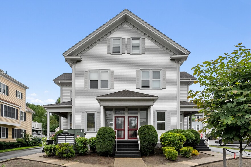 1074 Massachusetts Ave, Arlington, MA à vendre - Photo du bâtiment - Image 3 de 29