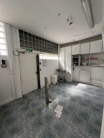 Commerce de détail dans Montreuil à vendre - Photo intérieure - Image 2 de 5