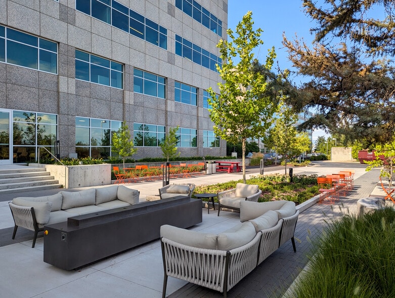 2825 E Cottonwood Pky, Salt Lake City, UT à louer - Photo du bâtiment - Image 3 de 16