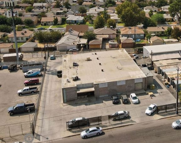117 V St, Bakersfield, CA for lease - Building Photo - Image 3 of 20