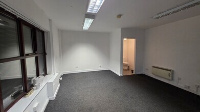 47-55 Wood St, Ashton Under Lyne for lease Interior Photo- Image 1 of 4