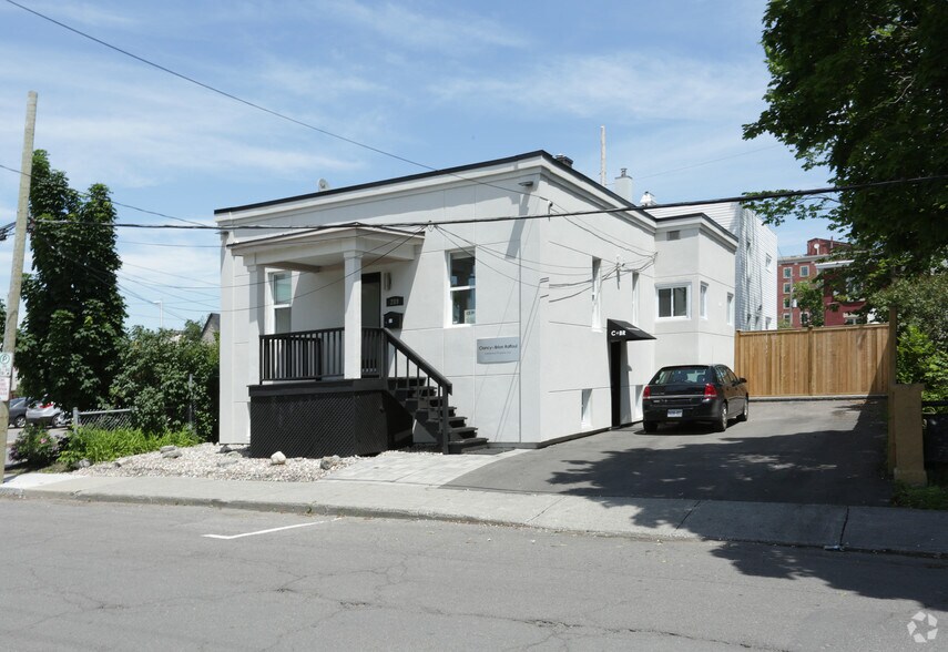 289 Cyr Ave, Ottawa, ON à vendre - Photo principale - Image 1 de 1