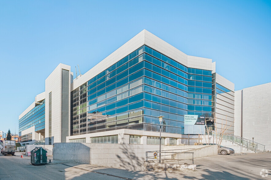 Bureau dans Alcobendas, Madrid à louer - Photo du bâtiment - Image 2 de 4
