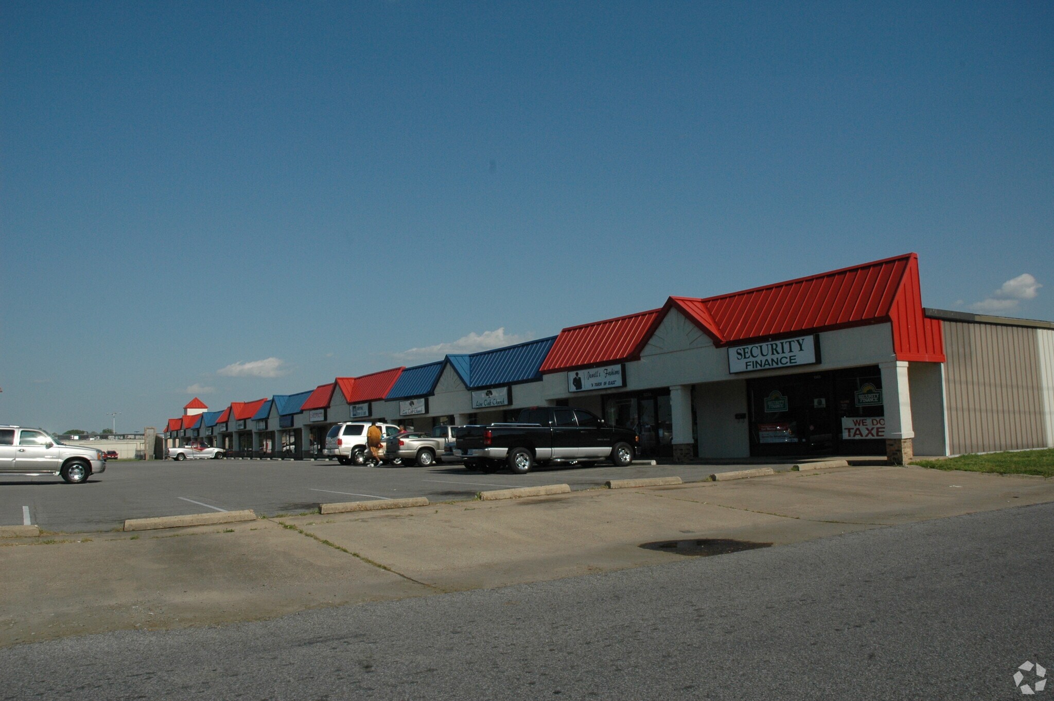 1000-1099 Vendall Rd, Dyersburg, TN for lease Primary Photo- Image 1 of 27