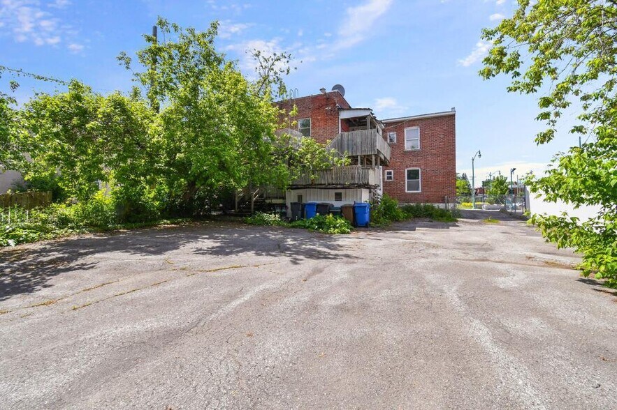 470Z Rue Notre-Dame, Lavaltrie, QC à vendre - Photo du bâtiment - Image 3 de 4