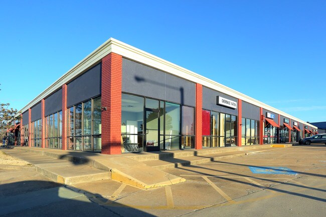 Plus de détails pour 750 S Cherokee St, Catoosa, OK - Bureau/Commerce de détail, Commerce de détail à louer