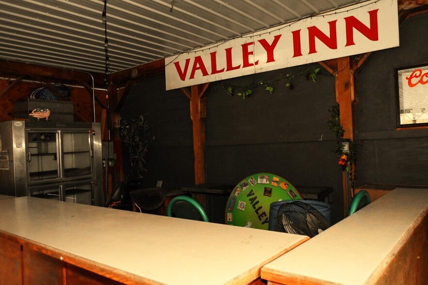 2862 Guyanoga Rd, Branchport, NY for sale - Building Photo - Image 3 of 56