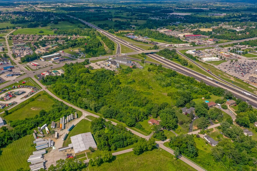 261 Paint Lick, Berea, KY à vendre - Photo du bâtiment - Image 2 de 5