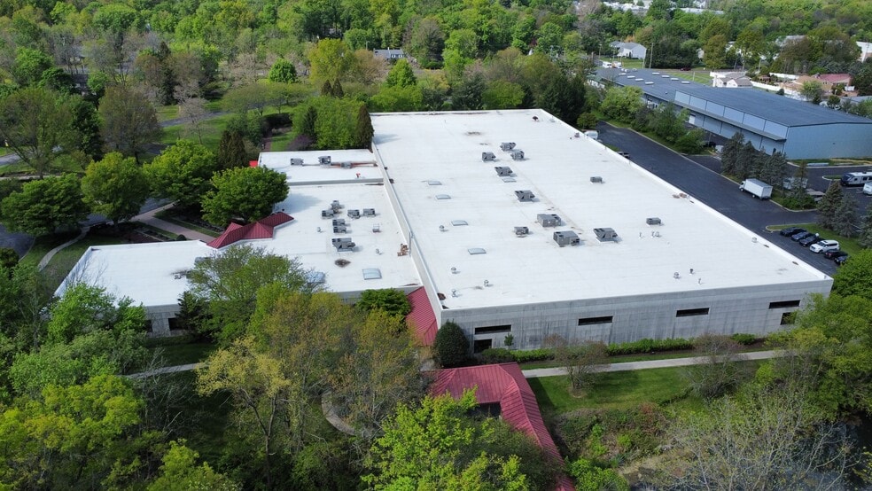 4355 County Line Rd, Chalfont, PA for lease - Building Photo - Image 1 of 16