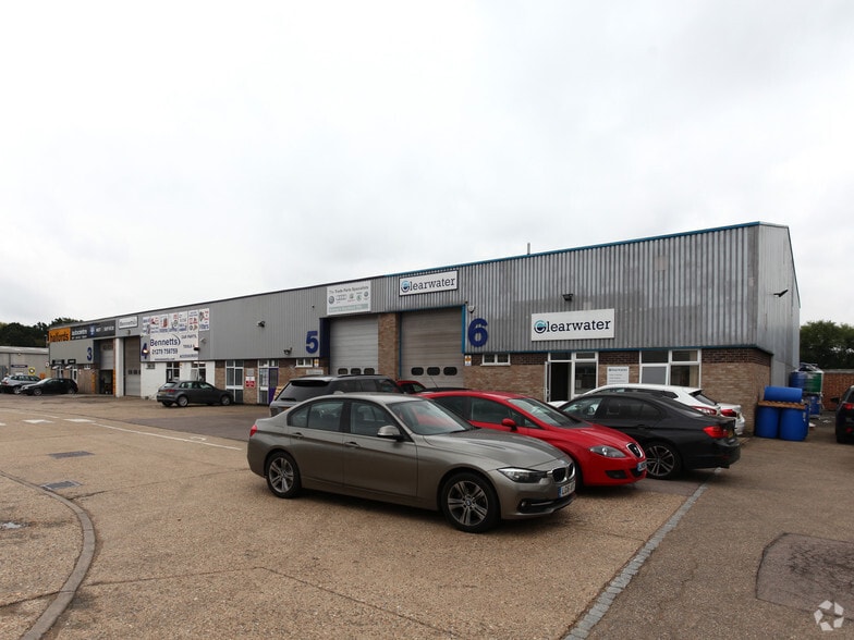 Stanstead Rd, Bishop's Stortford for lease - Building Photo - Image 2 of 8