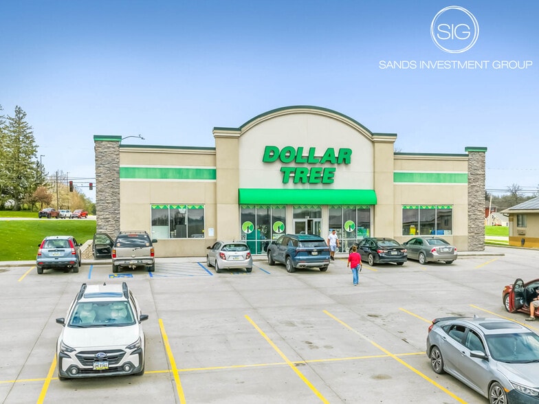 Midwest Dollar Store Portfolio portfolio of 4 properties for sale on LoopNet.ca - Building Photo - Image 2 of 7