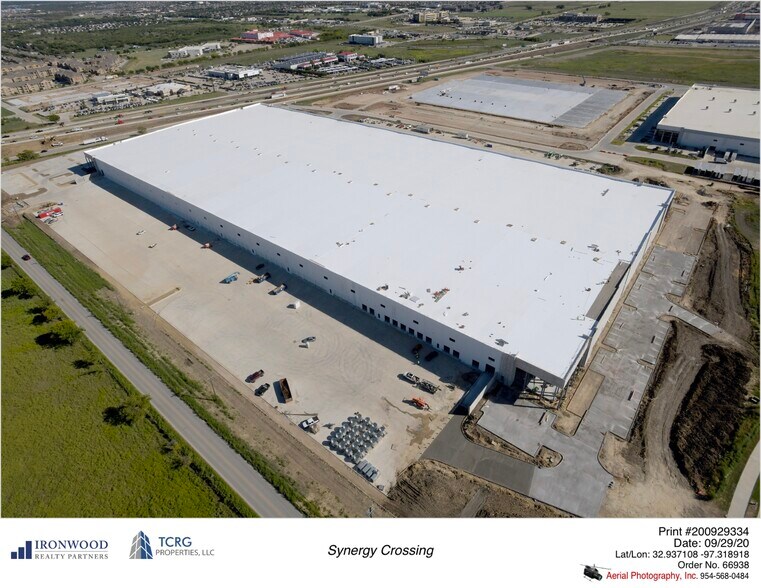 1101 Interstate 35 W, Fort Worth, TX à louer - Photo du bâtiment - Image 2 de 7