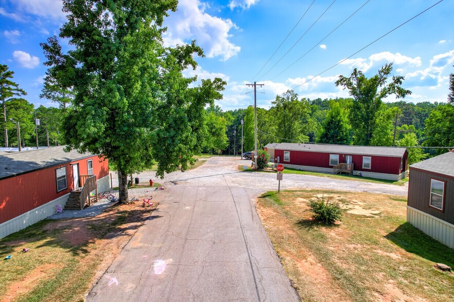 106 Woodlawn Dr, Abbeville, SC for sale - Building Photo - Image 3 of 25