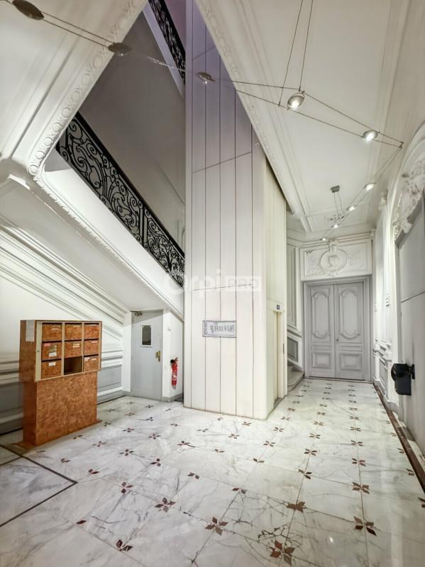 Bureau dans Marseille à louer Hall d’entrée- Image 1 de 6
