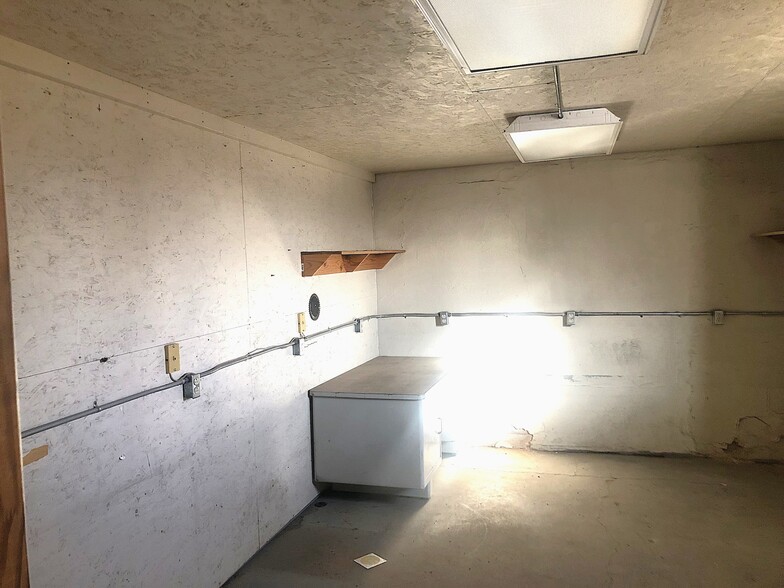 2650 U.S. Rte 66 Hwy, Gallup, NM for sale - Interior Photo - Image 3 of 15