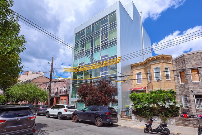 Plus de détails pour 849 53rd St, Brooklyn, NY - Bureau à louer