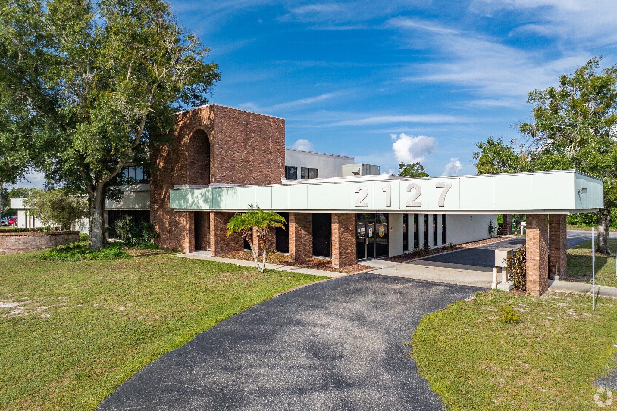 2127 Grand Blvd, Holiday, FL à louer Photo du bâtiment- Image 1 de 20