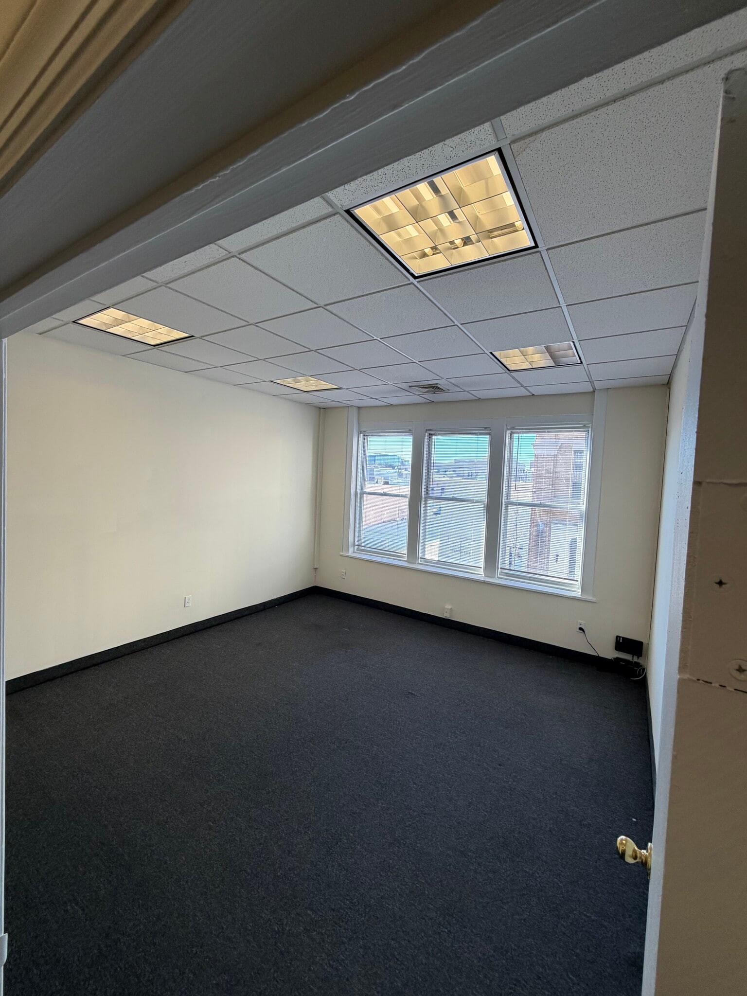 238 Main St, Hackensack, NJ à louer Photo intérieure- Image 1 de 11