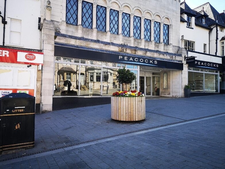 2-4 Station Rd, Colwyn Bay for lease - Building Photo - Image 1 of 12